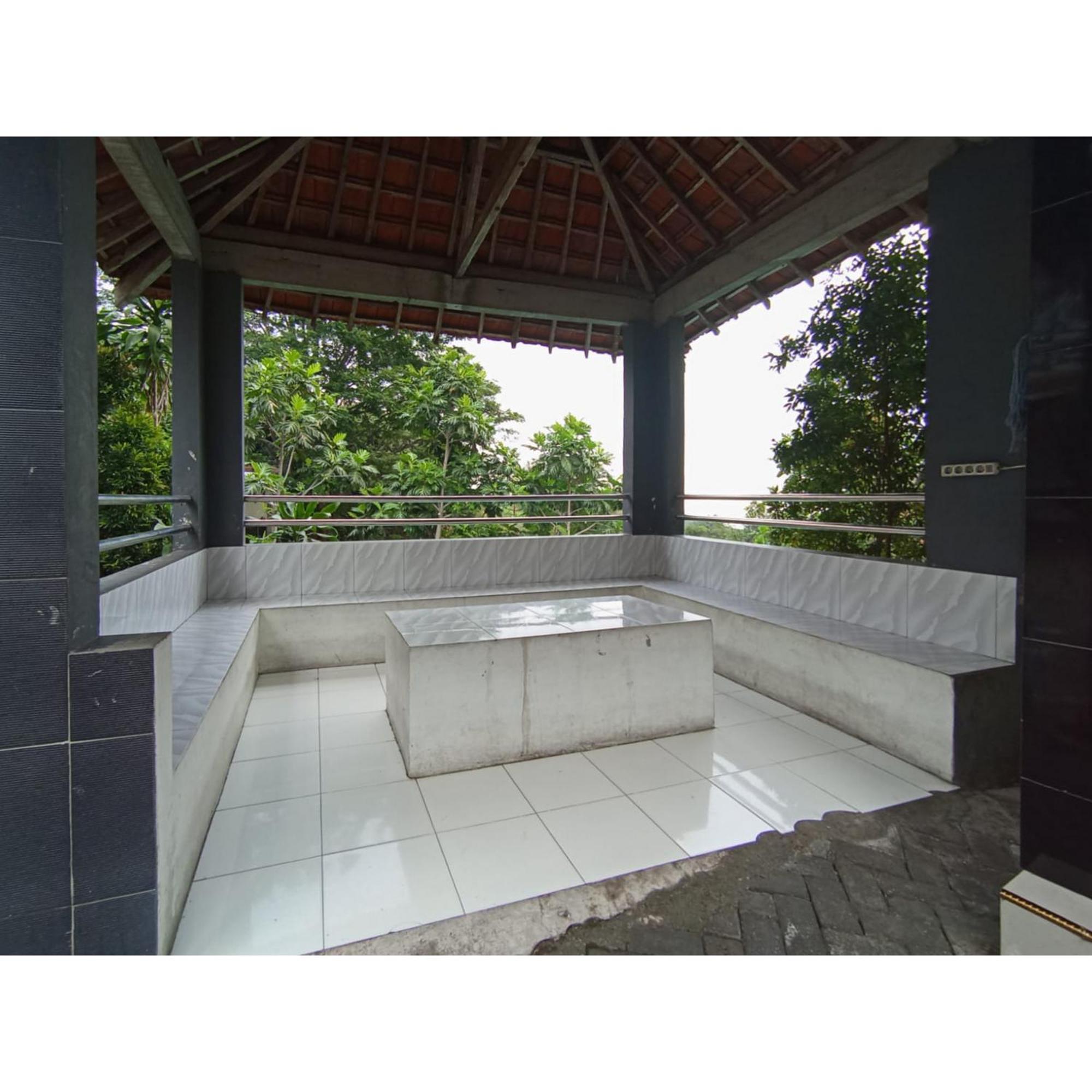 Jaya Redpartner Hotel 2*